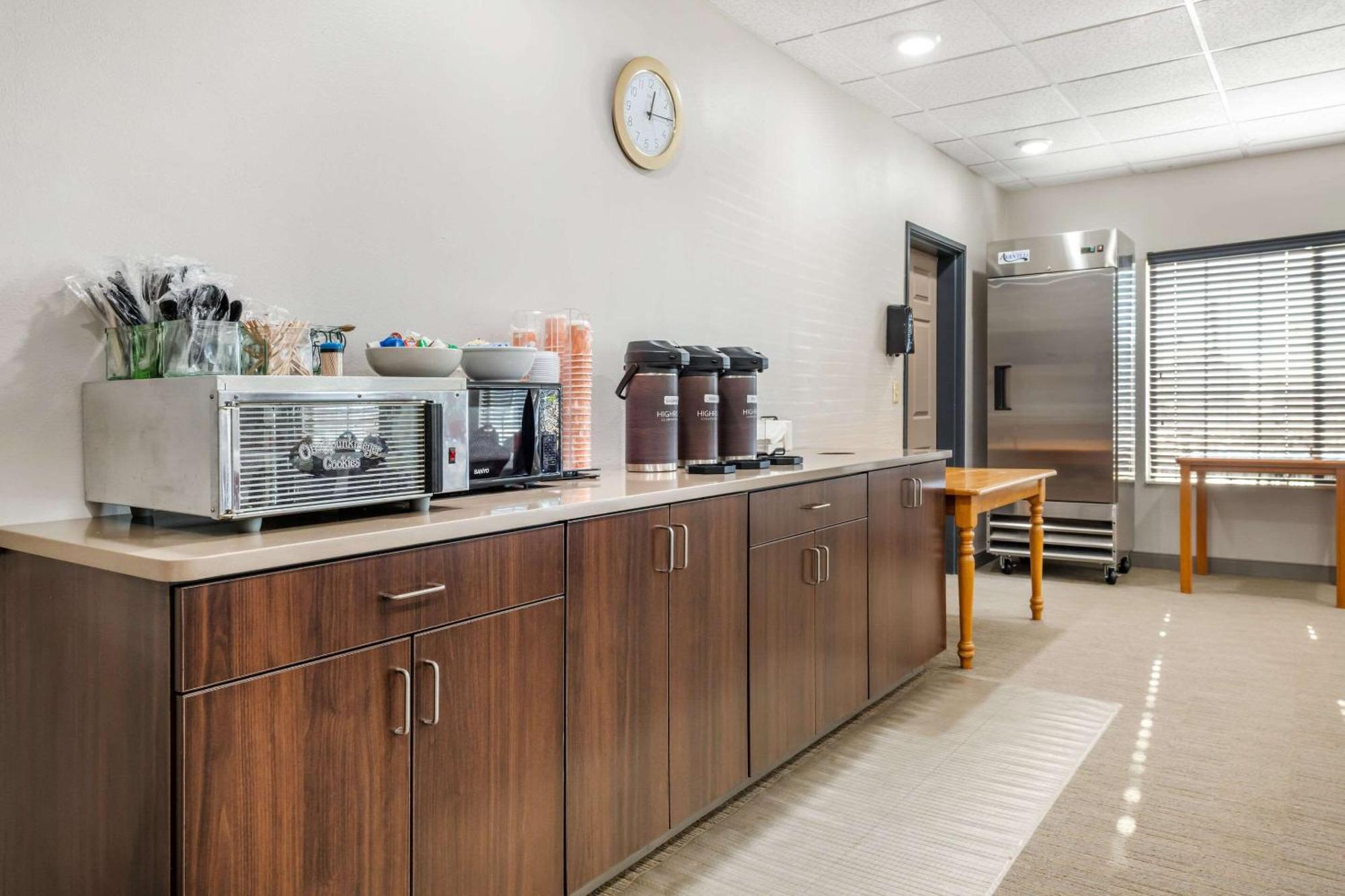 Country Inn & Suites By Radisson, Watertown, Sd Exteriör bild
