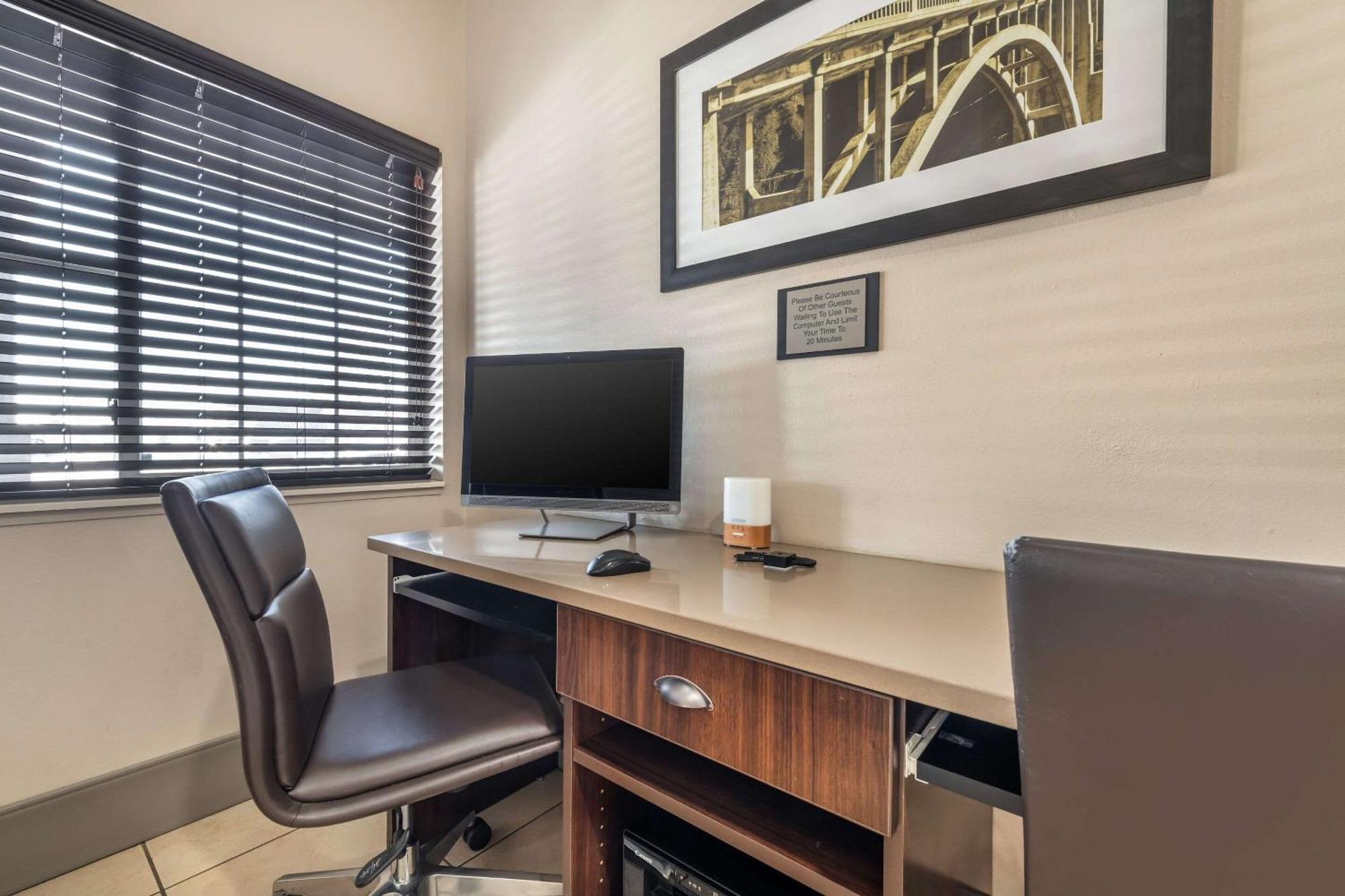 Country Inn & Suites By Radisson, Watertown, Sd Exteriör bild