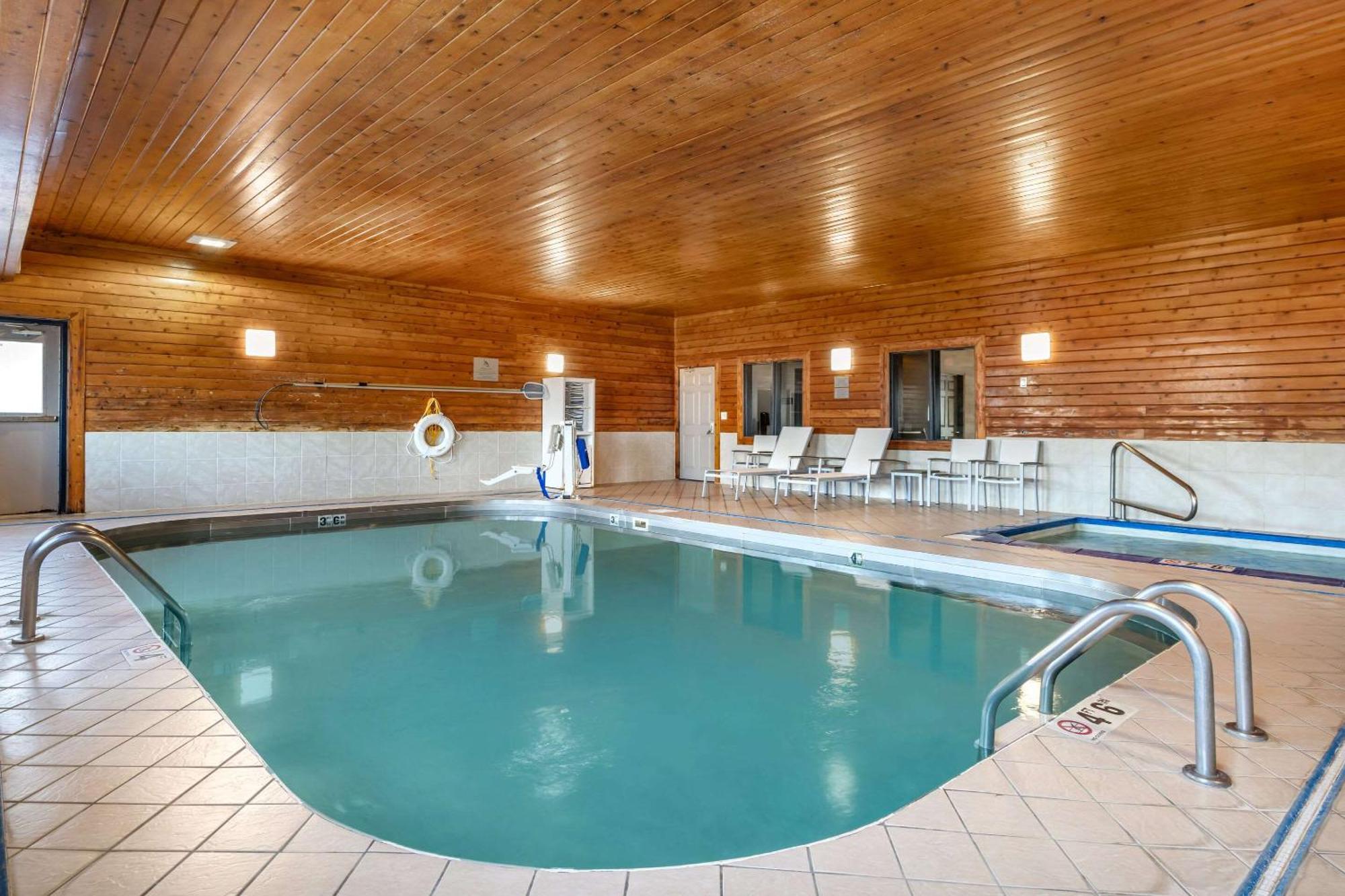 Country Inn & Suites By Radisson, Watertown, Sd Exteriör bild