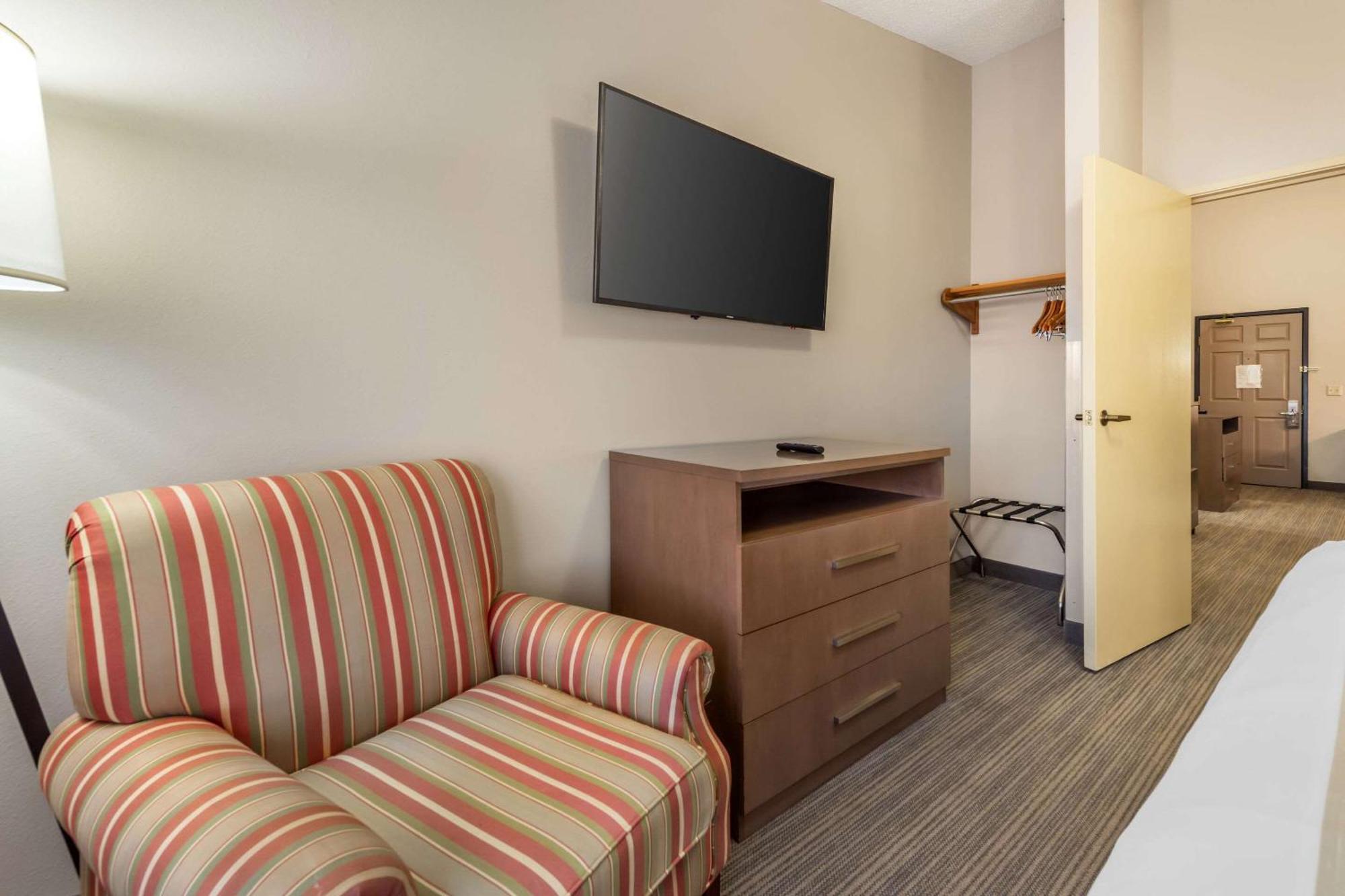 Country Inn & Suites By Radisson, Watertown, Sd Exteriör bild