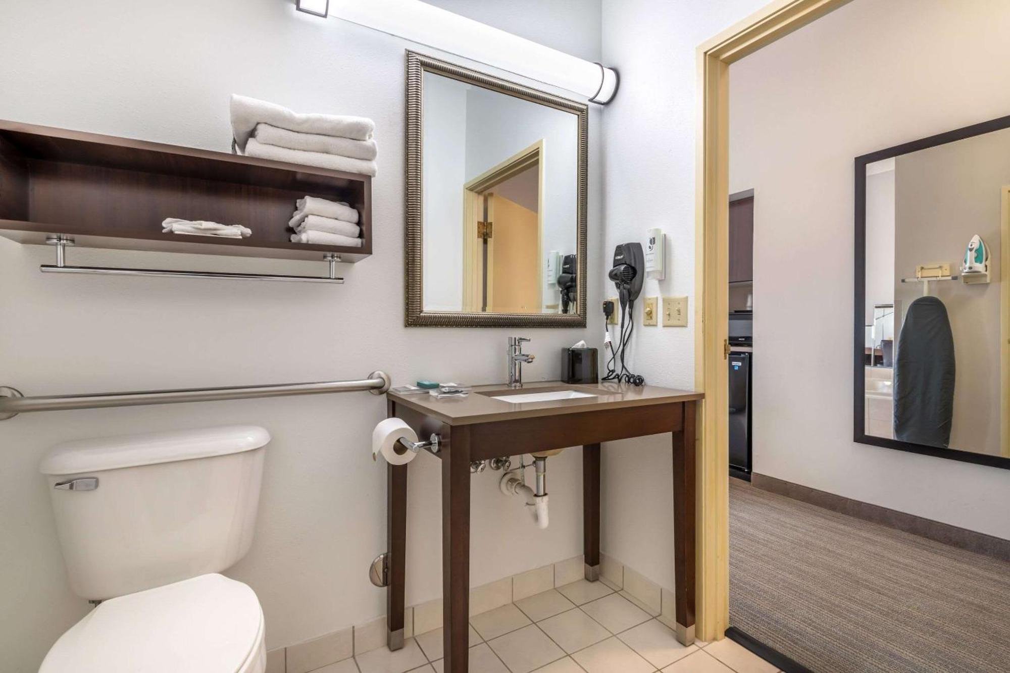 Country Inn & Suites By Radisson, Watertown, Sd Exteriör bild