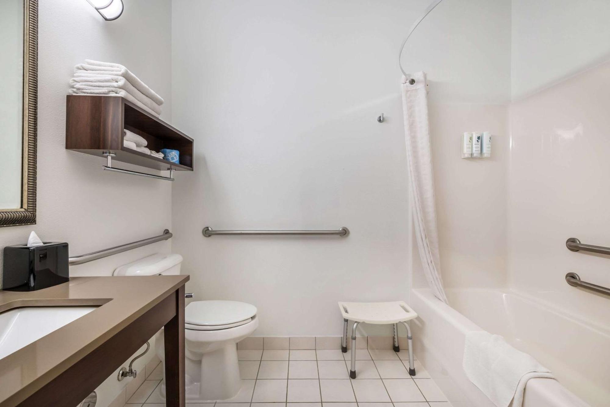 Country Inn & Suites By Radisson, Watertown, Sd Exteriör bild