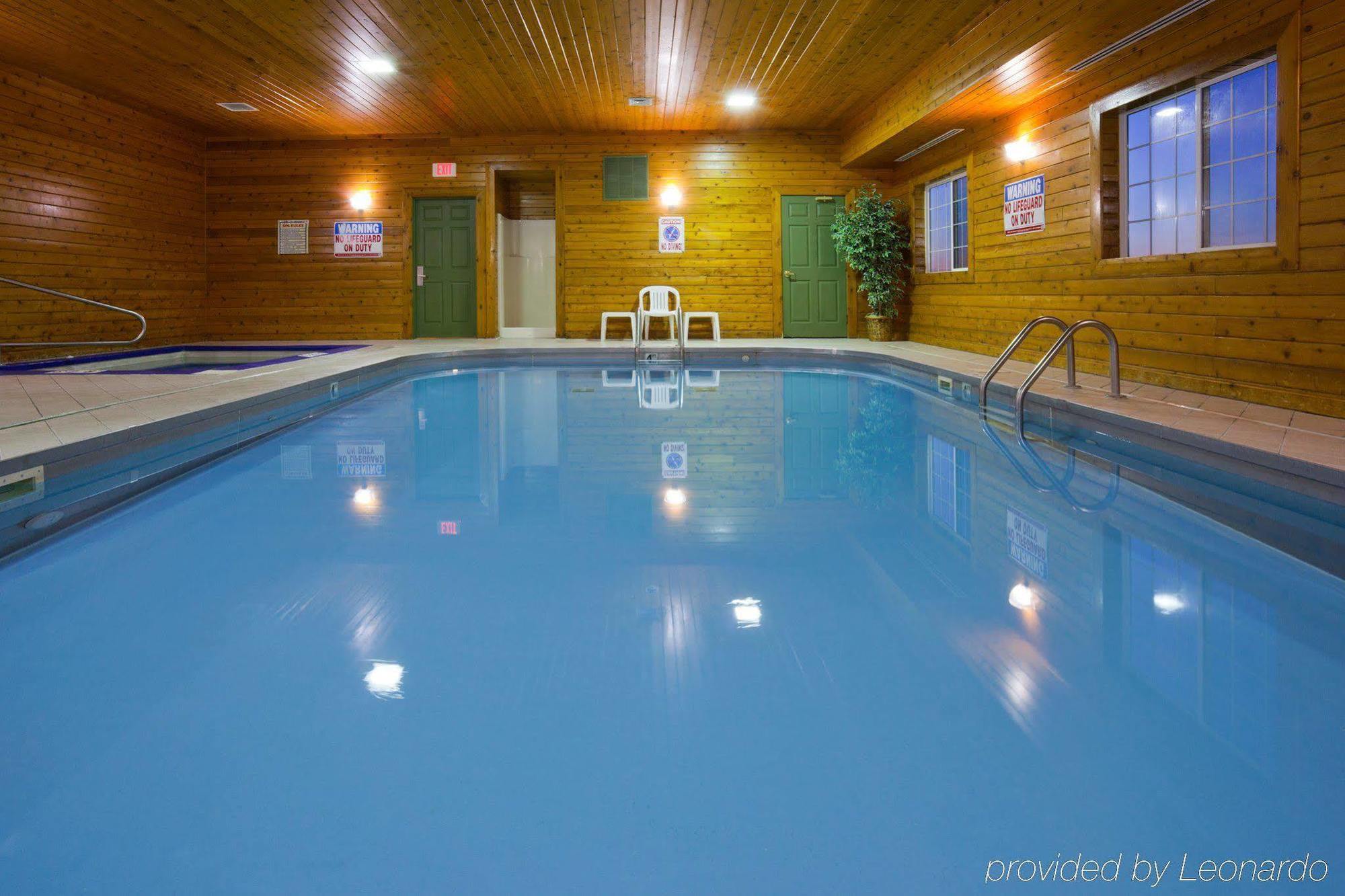 Country Inn & Suites By Radisson, Watertown, Sd Exteriör bild